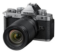 Nikon Z f + Z 24-105mm f/4-7.1  Strieborn�