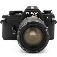Nikon EM + Nikkor 35-105mm f/3.5-4.5, Pouit tovar